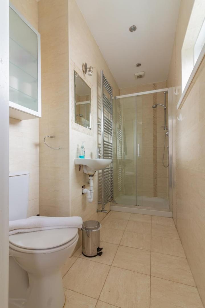 Maison d'hôtes Guestready - A Charming Place Near Golf Centre Dublin